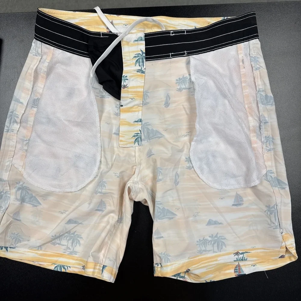 Surf Style Swin Trunks Size 33‎